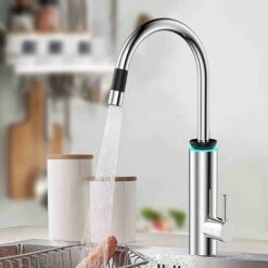 Robinet D'eau Chaude Électrique Instantané Acier Inoxydable 220 V Indication De Surchauffe Chauffe-Eau Électrique Pivotant À 360 Degrés Chaud Et FroidIsolation De L'eau Et De L'électricité